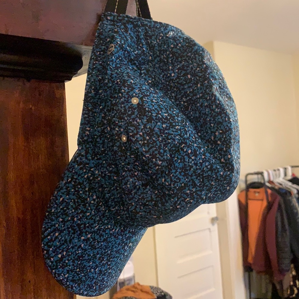 Lululemon Lightweight Cap